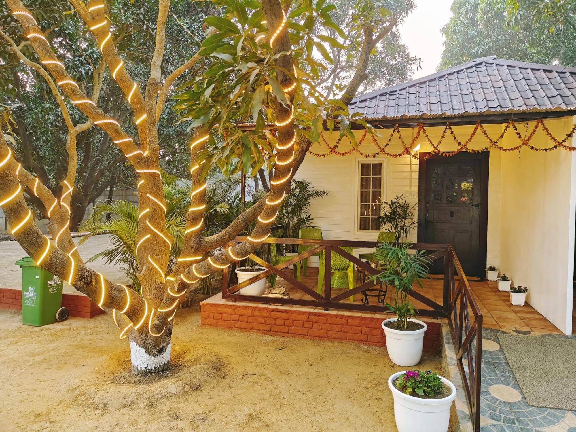 Shobhayan Inn, Airport Railway Station Pickup Free Ayodhya Exterior photo