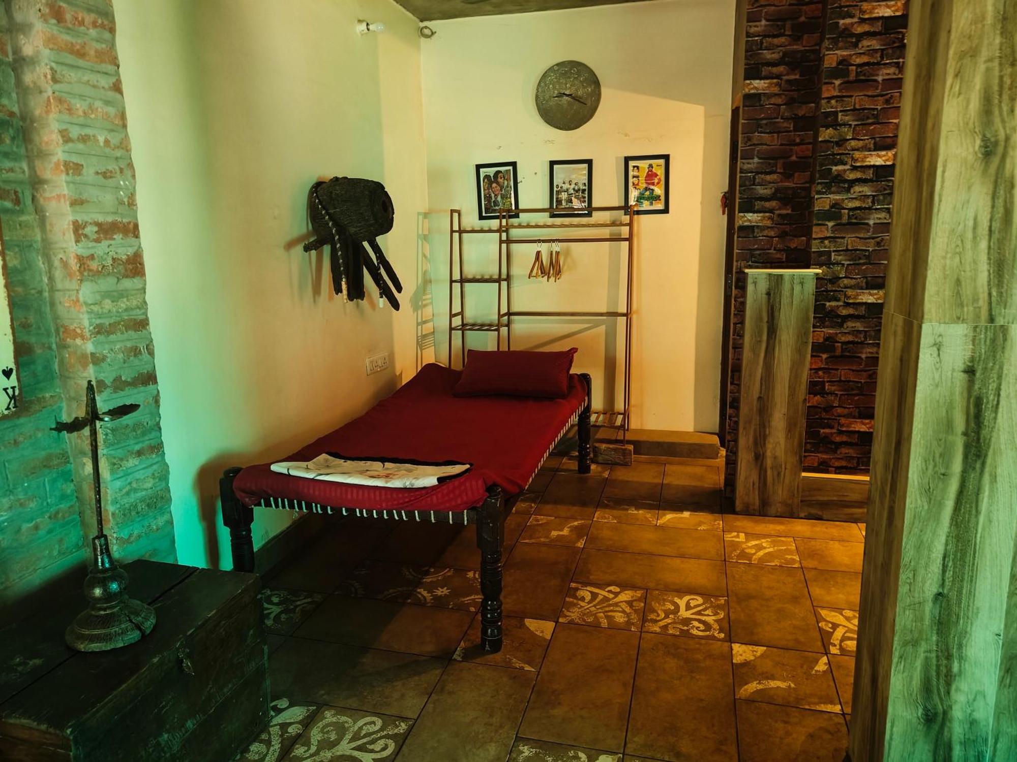 Shobhayan Inn, Airport Railway Station Pickup Free Ayodhya Exterior photo