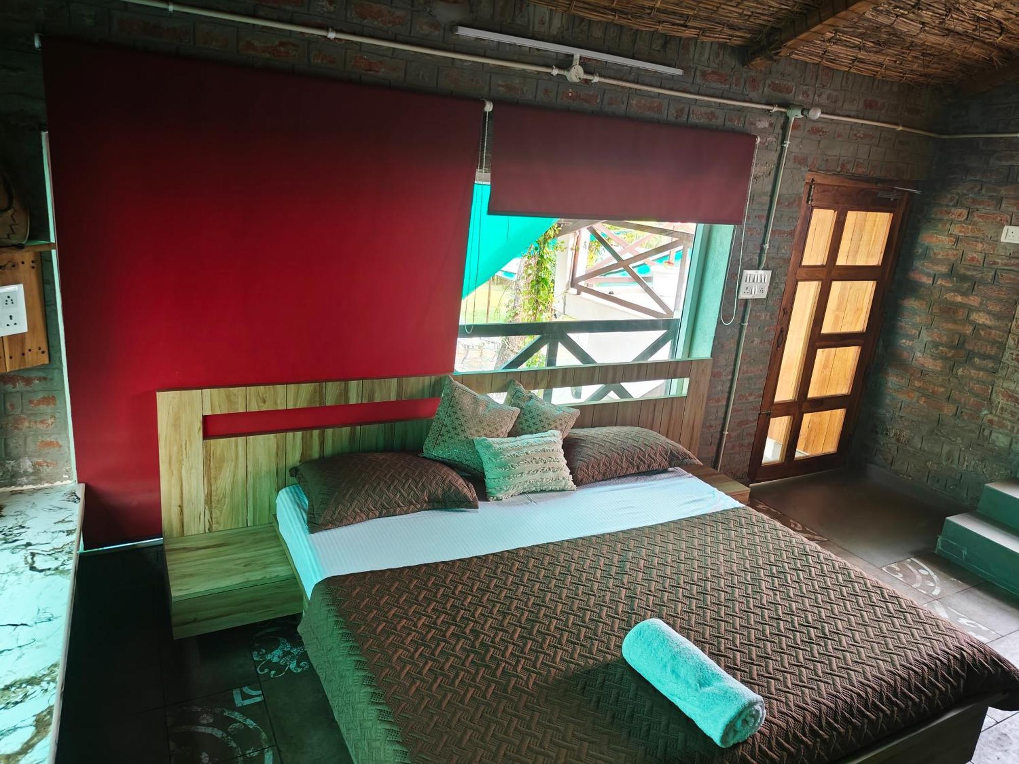 Shobhayan Inn, Airport Railway Station Pickup Free Ayodhya Exterior photo