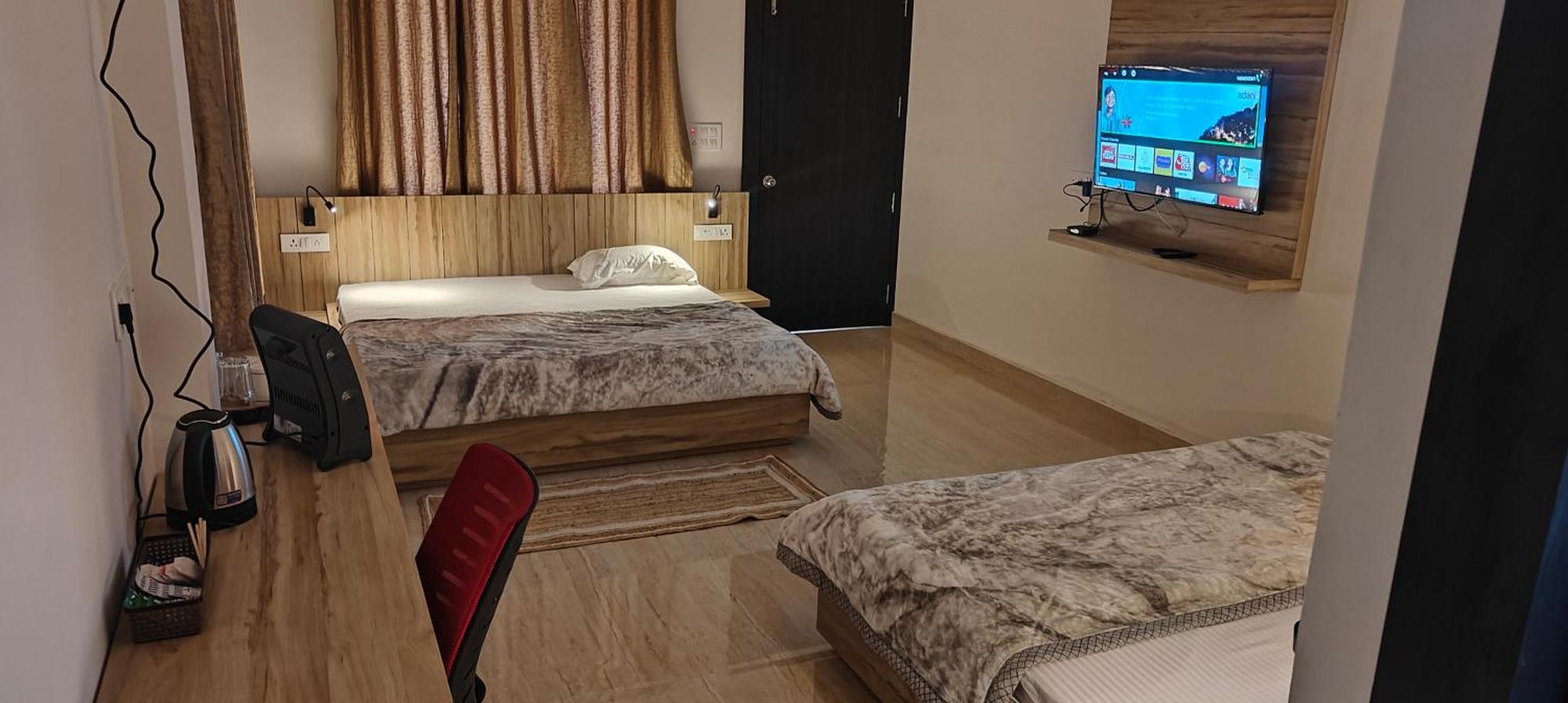 Shobhayan Inn, Airport Railway Station Pickup Free Ayodhya Exterior photo